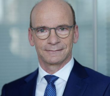 Prof. Tim Hosenfeldt